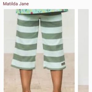 Matilda Jane Stripes Win It Straightees Girls Capri Pants. Size 8